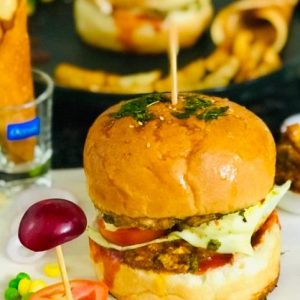 Achari Paneer Burger