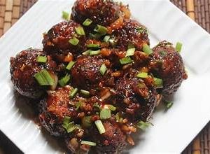 Veg Munchurian(Dry/Gravy)[Half]